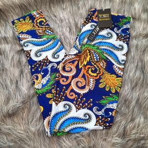 High Waist Bold Bright Paisley Print Leggings NWT